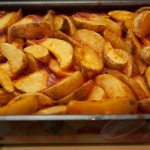 Гостра запіканка з сосисками