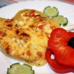 Куряче філе з ананасом та сиром