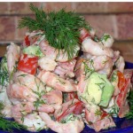 Салат з креветками, солодким перцем і авокадо