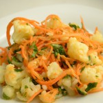 Салат з цвітної капусти з морквою