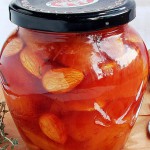 Персикове варення з мигдалем