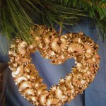 Новорічний декор з макаронів