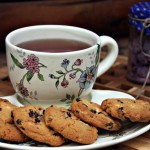 Вівсяне печиво з журавлиною, білим шоколадом, мигдалем і медом